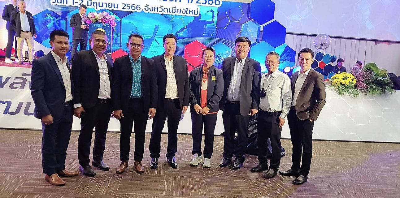 นาย พรศักดิ์ พิมาน นายกเทศมนตรีตำบลวังใหม่ พร้อมด้วยนางสาว ศิริวัน เขียวอุดมผู้ช่วยเจ้าพนักงานประชาสัมพันธ์ ได้ร่วมดำเนินการจัดรายการวิทยุ คลื่น AM. ณ.สถานีวิทยุกระจายเสียง วศป.1449 เป็นประจำทุกๆวัน ตั้งแต่ วันจันทร์- วันศุกร์ ช่วงเวลา 12.00น. -12.30 น. ชื่อรายการ"เทศบาลตำบลวังใหม่พบพระชาชน"
# ประชาสัมพันธ์ ภารกิจกิจกรรม งานของเทศบาล
#ประชาสัมพันธ์ ข่าว สาระ น่ารู้
สลับกับเสียงเพลง เพื่อความบันเทิง 🥰🥰