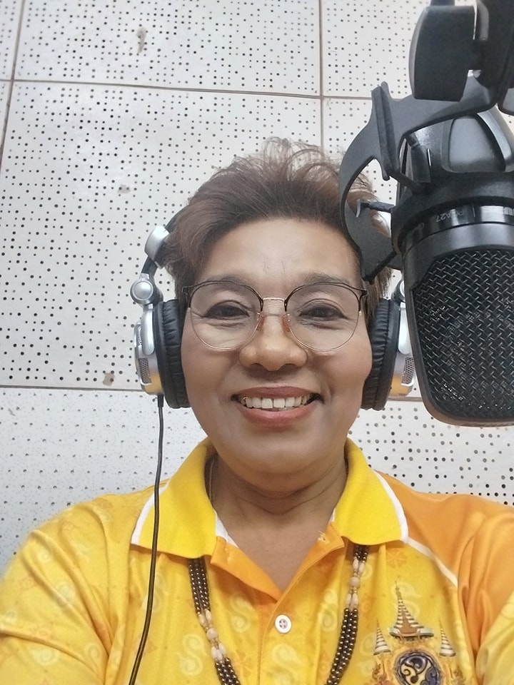 วันนี้ (11/3/67) ตั้งแต่ เวลา 12.00-12.30 น. นางสาว ศิริวัน
เขียวอุดม ผู้ช่วยนักประชาสัมพันธ์เทศบาลตำบลวังใหม่ รับมอบหมายปฏิบัติงาน ดำเนินรายการจัดรายการวิทยุ ณ สถานีวิทยุกระจายเสียงทหารปืนใหญ่ (วศป.1449) ค่ายเขตอุดมศักดิ์ ต.วังใหม่ อ.เมือง จ.ชุมพร