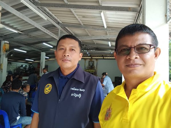วันนี้ (9/7/67) เวลา 09.00 น. พ.จ.อ. สิทธิชัย พิมสุวรรณ
นักพัฒนาชุมชนชำนาญการ เข้าพื้นที่ปฏิบัติงาน ร่วมประชุมประจำเดือนหมู่บ้านเ เพื่อ ประชาสัมพันธ์ภารกิจงาน สิทธิสวัสดิการสังคมและสังคมสงเคราะห์ ณ บ้านเขา การ้อง หมู่ที่ 1 ต.วังใหม่ อ.เมือง จ.ชุมพร