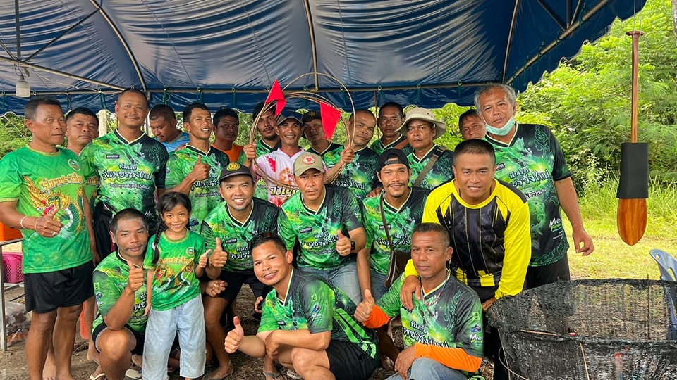 #เทศบาลตำบลวังใหม่ได้ส่งทีมฝีพายประเภทเรือผู้นำ32 ฝีพาย "เรือรุ่งเพชรวังใหม่" 🚣‍♀️🚣
เข้าร่วม"การแข่งขันเรือยาวประเพณีขึ้นโขนชิงธงประจำปี 2567 "จัดโดย อบจ.จังหวัดชุมพร ณ คลองในหลวงหัววัง-พนังตัก อำเภอเมือง จังหวัดชุมพร ระหว่างวันที่  11-15 กันยายน 2567
👉ผลการแข่งขัน 🚣🚣‍♀️
#ได้รับรางวัลรอง ชนะเลิศอันดับ2ประเภทเรือทีมถ้วย